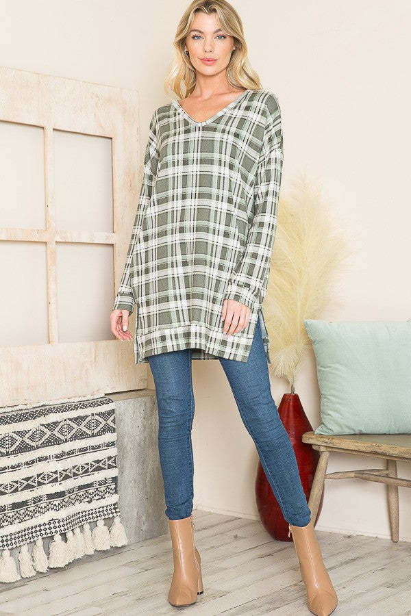 V Neck Sweater Tunic w/ Pockets