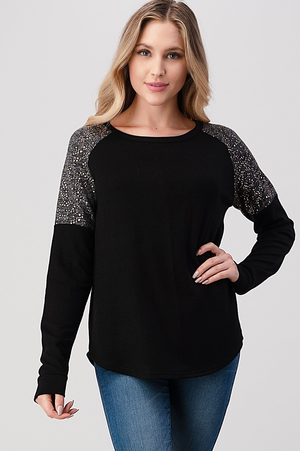 Light Sweater w Contrast Print Sleeves
